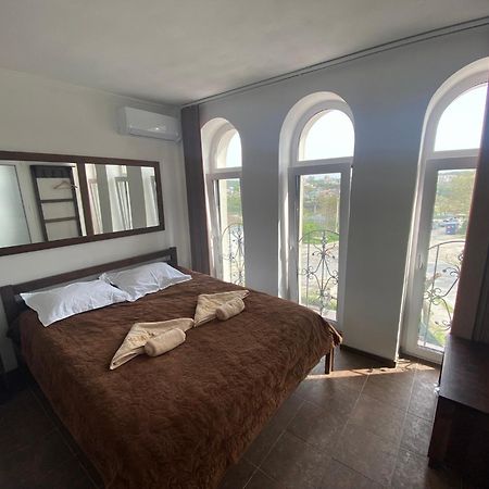 Aparthotel Family Люкс à Kamianets-Podilsky Extérieur photo