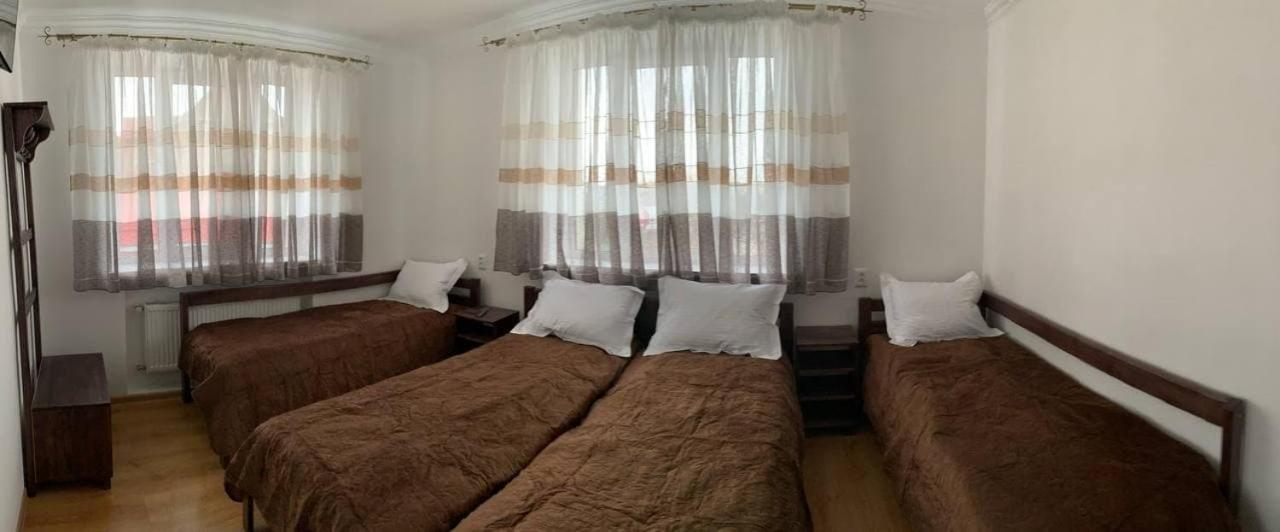 Aparthotel Family Люкс à Kamianets-Podilsky Extérieur photo